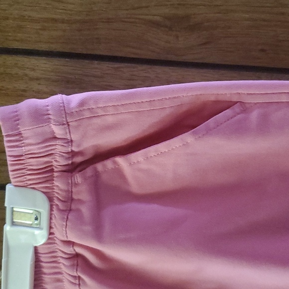 NWOT Venus Size Large Drawstring Waist Pink Capri Pants - Picture 5 of 6